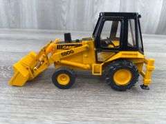 Case 580G Construction King Backhoe Loader, 1/35, Conrad