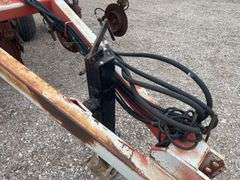 Clark 11 row 28% nitrogen applicator