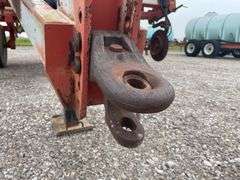 Clark 11 row 28% nitrogen applicator