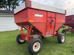 Turnco 225-4 Hopper Wagon