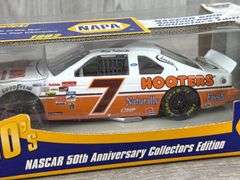 Alan Kulwicki #7 Hooters 1990’s Ford Thunderbird Stock Car, 1/24, NASCAR 50th Anniversary Collectors Edition, Action