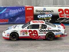 Kevin Harvick #29 GM Goodwrench Service Plus Oreo 2001 Monte Carlo Show Car, 1/24, Limited Edition, Action