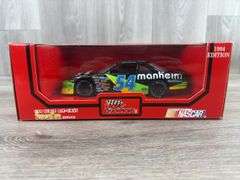 Robert Pressley #54 Manheim Auctions Lumina Stock Car, 1/24, 1994 Edition, Racing Champions