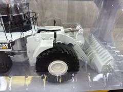 Caterpillar 944F Wheel Loader, 1/50, Special White Edition