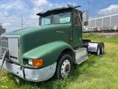 1992 Navistar International 9400 6x4 w/ Wet Kit