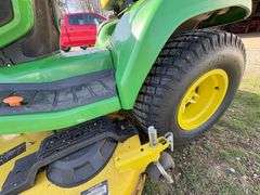 John Deere X730 Lawn Mower -