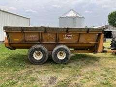 Kuhn Knight 8118 Spreader