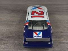 Buddy Baker #21 Valvoline 1983 Ford Thunderbird Stock Car, 1/24, Limited Edition, 1 Of 2796, Historical Series, Action