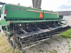 Great Plains 1500 solid stand Grain Drill