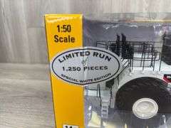 Caterpillar 944F Wheel Loader, 1/50, Special White Edition
