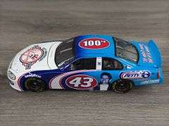 Richard Petty/Yogi Berra #43/#8 NY Yankees 100th Anniversary 2003 Intrepid Stock Car, 1/24, Limited Edition, 1 Of 5,700, Action