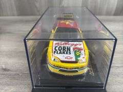 Terry Labonte #5 Kellogg’s Texas 1997 Monte Carlo Stock Car, 1/24, Commemorative Texas Car, 1 Of 5004, Certificate Of Authenticity, Revell Collection