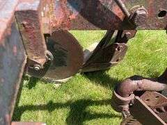 International 416 Fast Hitch 4-Bottom Plow