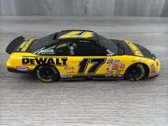 Matt Kenseth #17 Dewalt Tools 1999 Monte Carlo Stock Car Bank, 1/24, Limited Edition, 1 Of 2508, Action