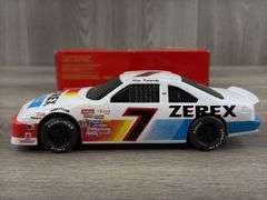 Alan Kulwicki #7 Zerex Thunderbird Stock Car Bank, 1/24, Limited Edition, 1 Of 5000, Racing Champions