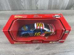 Ted Musgrave #16 The Family Channel Ford Thunderbird Stock Car, 1/24, 1995 Preview Edition, Racing Champions
