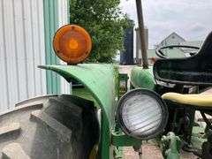 2840 John Deere w/ 148 Loader