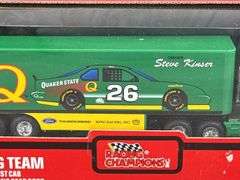 Steve Kinser #26 Quaker State Racing Team Transporter, 1/64, 1995 Edition, Racing Champions
