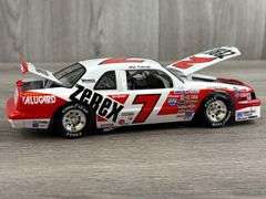 Alan Kulwicki #7 Zerex 1987 Ford Thunderbird Stock Car, 1/24, Limited Edition, 1 Of 4242, Historical Series, Action