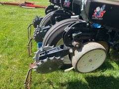 2016 Kinze Interplant 3000 planter