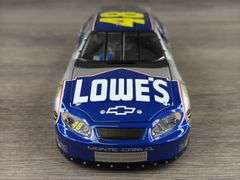 Jimmie Johnson #48 Lowe’s 2005 Monte Carlo Stock Car, 1/24, Limited Edition, 1 Of 4248, Action