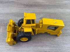 International Hough D500 Paydozer, 1/50, Needs Repair