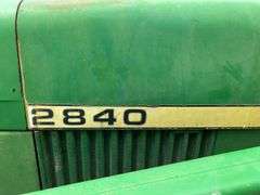 2840 John Deere w/ 148 Loader