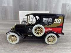Robert Pressley #59 Alliance Racing 1923 Chevy 1/2 Ton Truck Bank, 1/25, 1 Of 750, 1993 Fan Club 1st Annual Meeting, Ertl