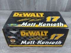 Matt Kenseth #17 Dewalt 1999 Monte Carlo Stock Car, 1/24, #6/3508,  Certificate Of Authenticity, Revell Collection
