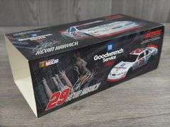 Kevin Harvick #29 GM Goodwrench Service Plus 2001 Monte Carlo Stock Car, 1/24, Limited Edition, Action
