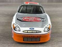 Alan Kulwicki #7 The Victory Lap/1992 Champion 2003 Taurus ‘Underbird’ Stock Car, 1/24, Limited Edition, 1 Of 5700, Action