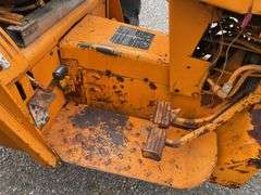 International 2500A Industrial Tractor