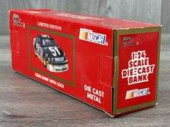 Richard Petty #43 STP Pontiac Grand Prix Stock Car Bank, 1/24, Limited Edition, 1 Of 5000, Racing Champions