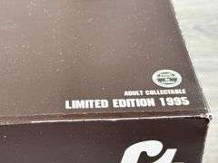 Rusty Wallace #2 Miller Genuine Draft Ford Dually W/Show Trailer, 1/64, 1995 Limited Edition, Racing Collectables Action Platinum Series
