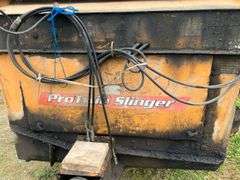 Kuhn Knight 8118 Spreader