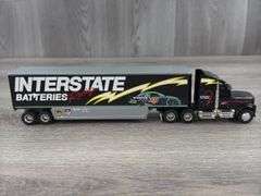 International Navistar #18 Interstate Batteries Racing Team Transporter, 1/64, Past & Present, Limited Edition, White Rose Collectibles, Ertl