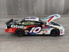 Johnny Benson #10 Valvoline 2002 Grand Prix Stock Car, 1/24, Limited Edition, #444/999, Certificate Of Authenticity, Chase The Race, Racing Champions Authentics
