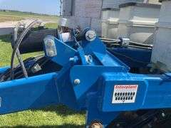 2016 Kinze Interplant 3000 planter