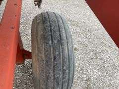 Clark 11 row 28% nitrogen applicator