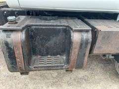 1992 GMC TopKick single axle tractor