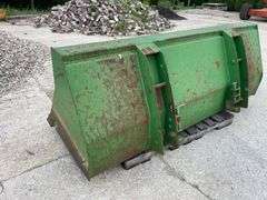 John Deere 7ft bucket