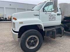 1992 GMC TopKick single axle tractor