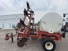 Clark 11 row 28% nitrogen applicator