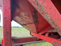Turnco 225-4 Hopper Wagon