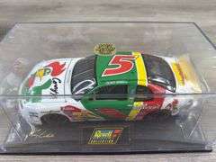 Terry Labonte #5 Kellogg’s Corny 1998 Monte Carlo Stock Car, 1/24, Certificate Of Authenticity, 1 Of 5004, Revell Collection