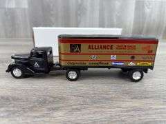 Dennis Setzer #59 Alliance Racing Team 1938 Diamond T Tractor Trailer Bank, 8 1/2” Long, Certified #1979/2508, Ertl