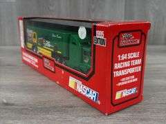 Steve Kinser #26 Quaker State Racing Team Transporter, 1/64, 1995 Edition, Racing Champions