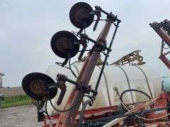 Clark 11 row 28% nitrogen applicator