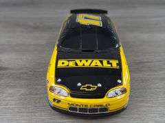 Matt Kenseth #17 Dewalt Tools 1999 Monte Carlo Stock Car Bank, 1/24, Limited Edition, 1 Of 2508, Action