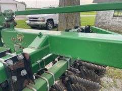 Great Plains 1500 solid stand Grain Drill